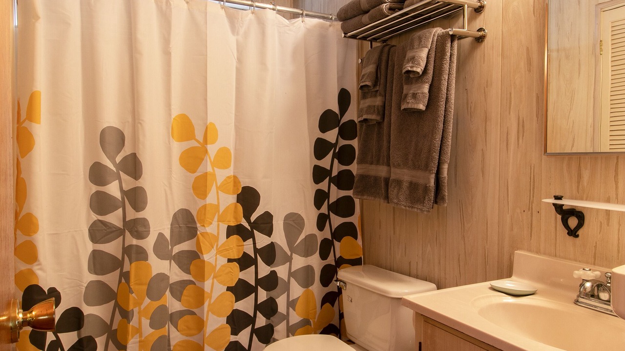 Photo of Bathroom in Pine Cove