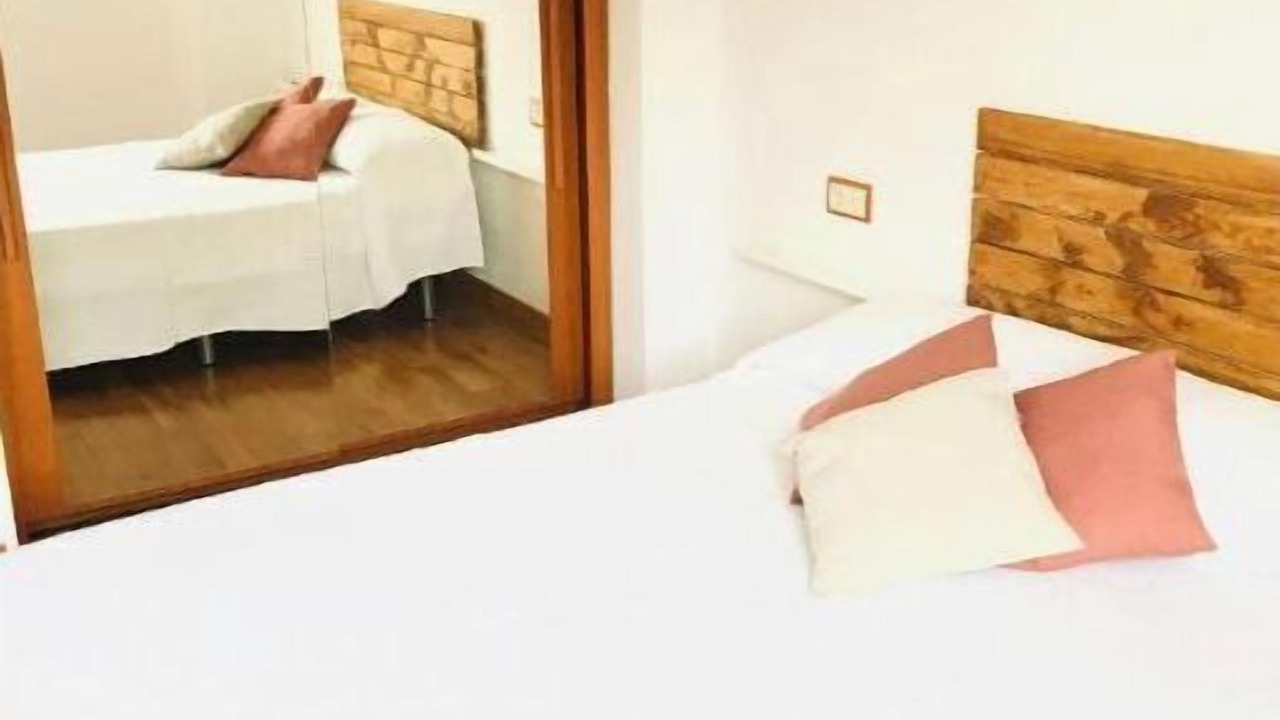 Photo of Bedroom in Viana