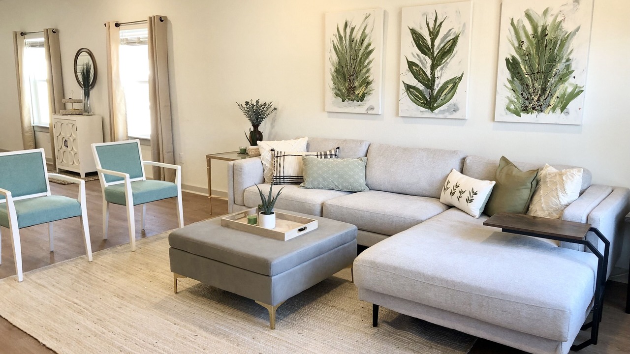 Photo of Livingroom in McNeil