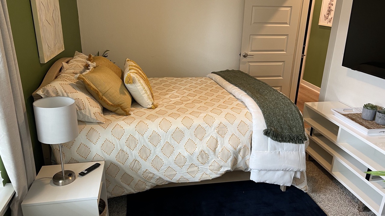 Photo of Bedroom in McNeil