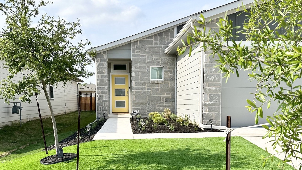 Photo of Outdoor in McNeil
