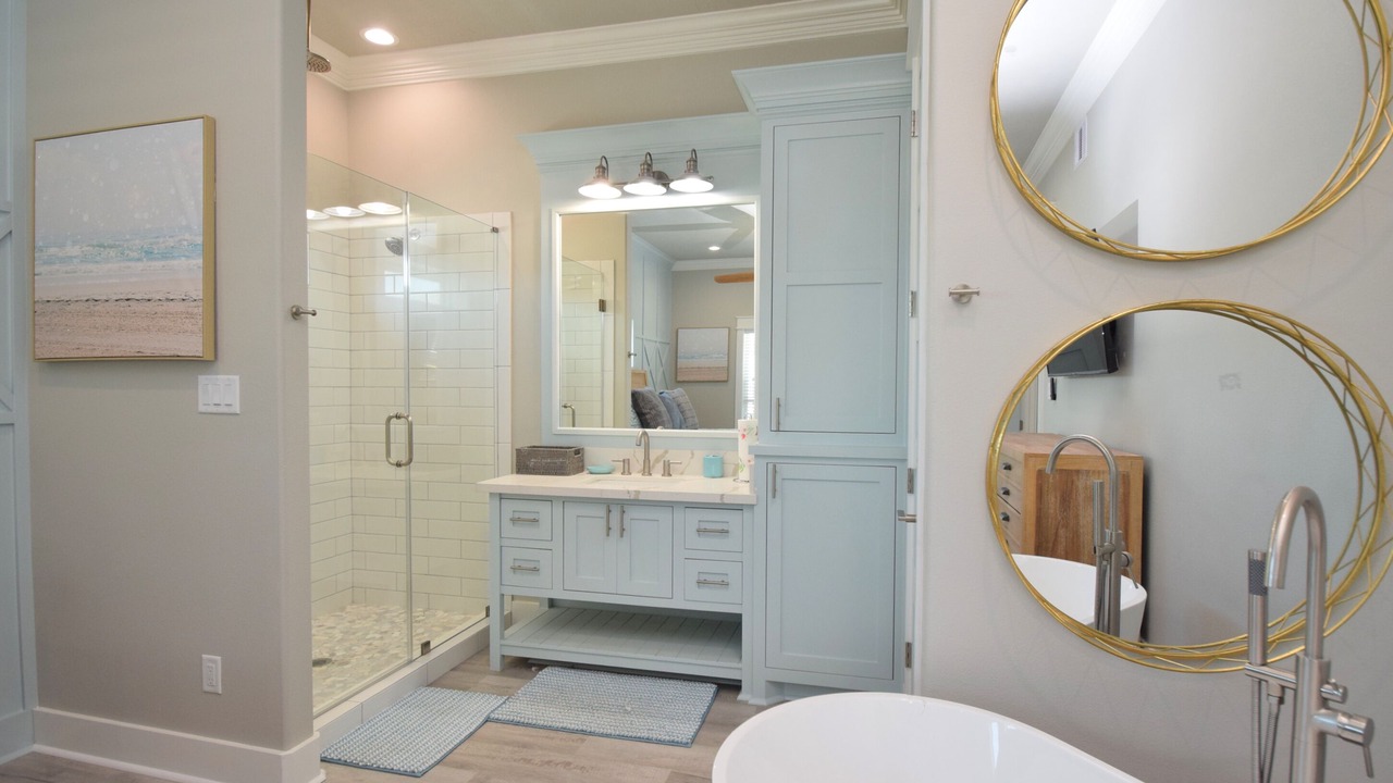 Photo of Bathroom in Crystal Beach