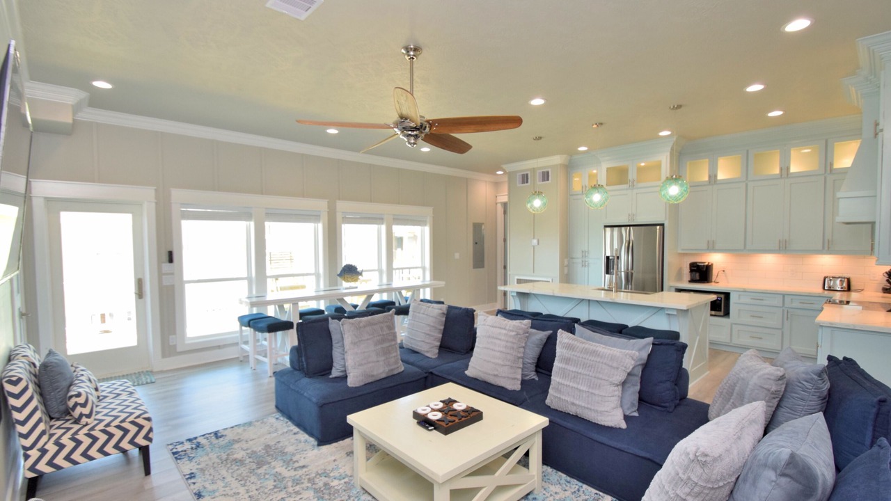 Photo of Livingroom in Crystal Beach