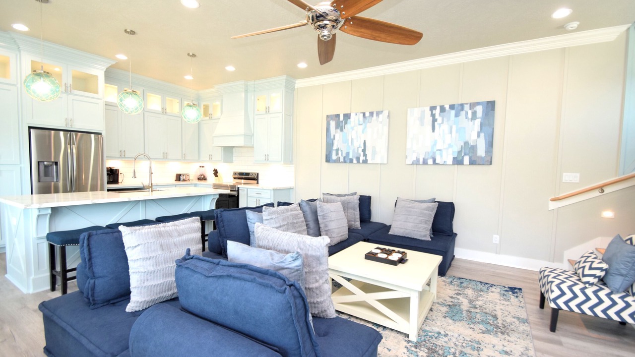 Photo of Livingroom in Crystal Beach