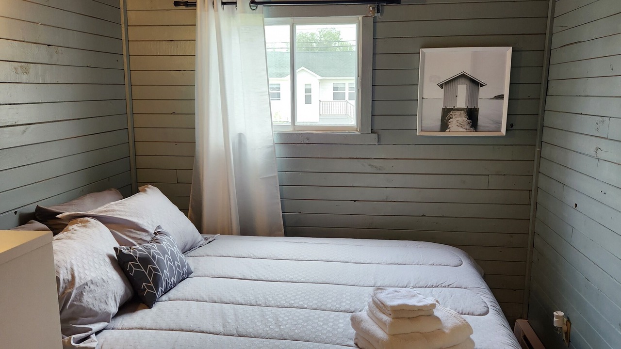 Photo of Bedroom in Pointe-du-Chene
