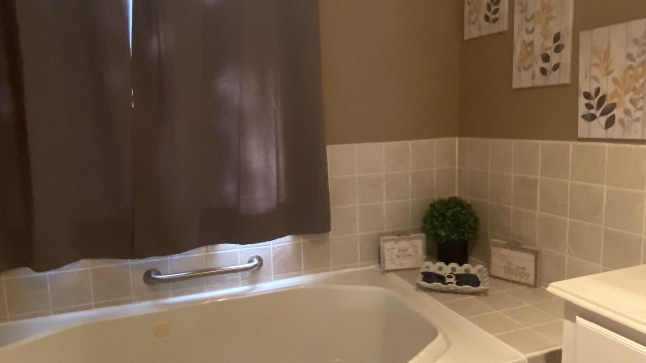 Photo of Bathroom in Schulenburg