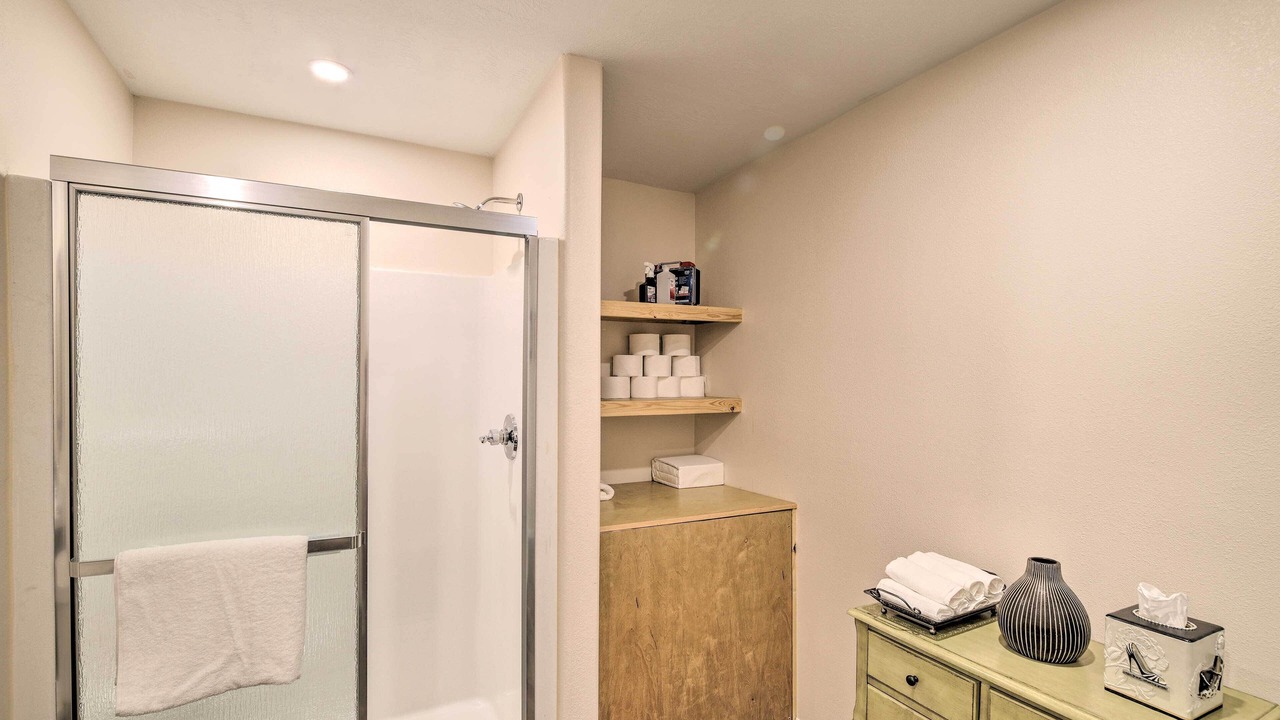 Photo of Bathroom in Woodville