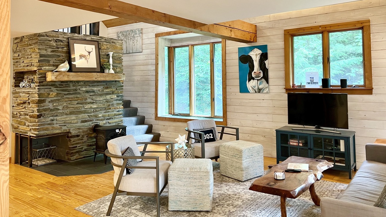 Photo of Livingroom in Stowe Area