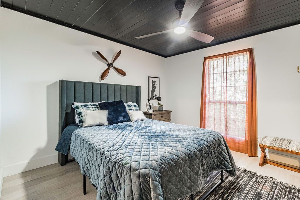 Photo of Bedroom in Lost Bridge Village