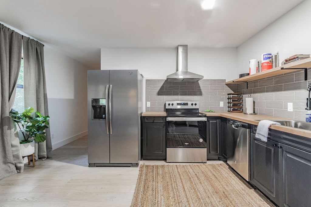 Photo of Kitchen in Lost Bridge Village
