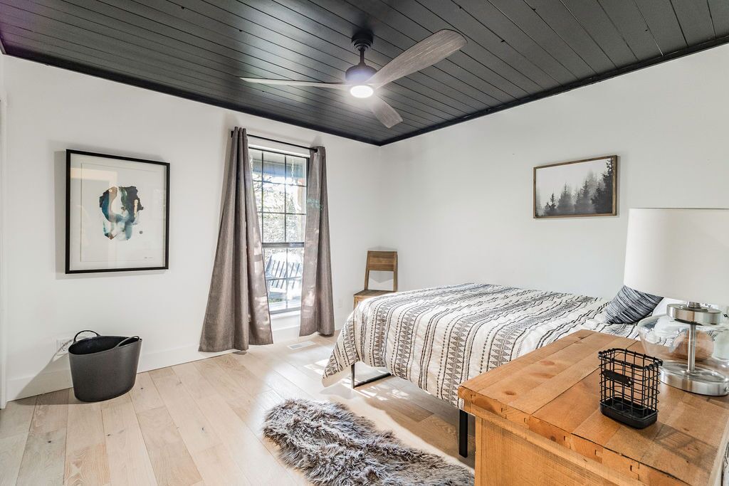 Photo of Bedroom in Lost Bridge Village