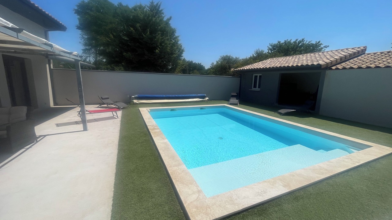 Photo of Outdoor in Camaret-sur-Aigues