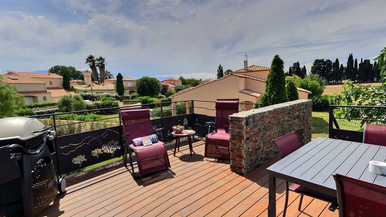 Photo of Outdoor in Theza