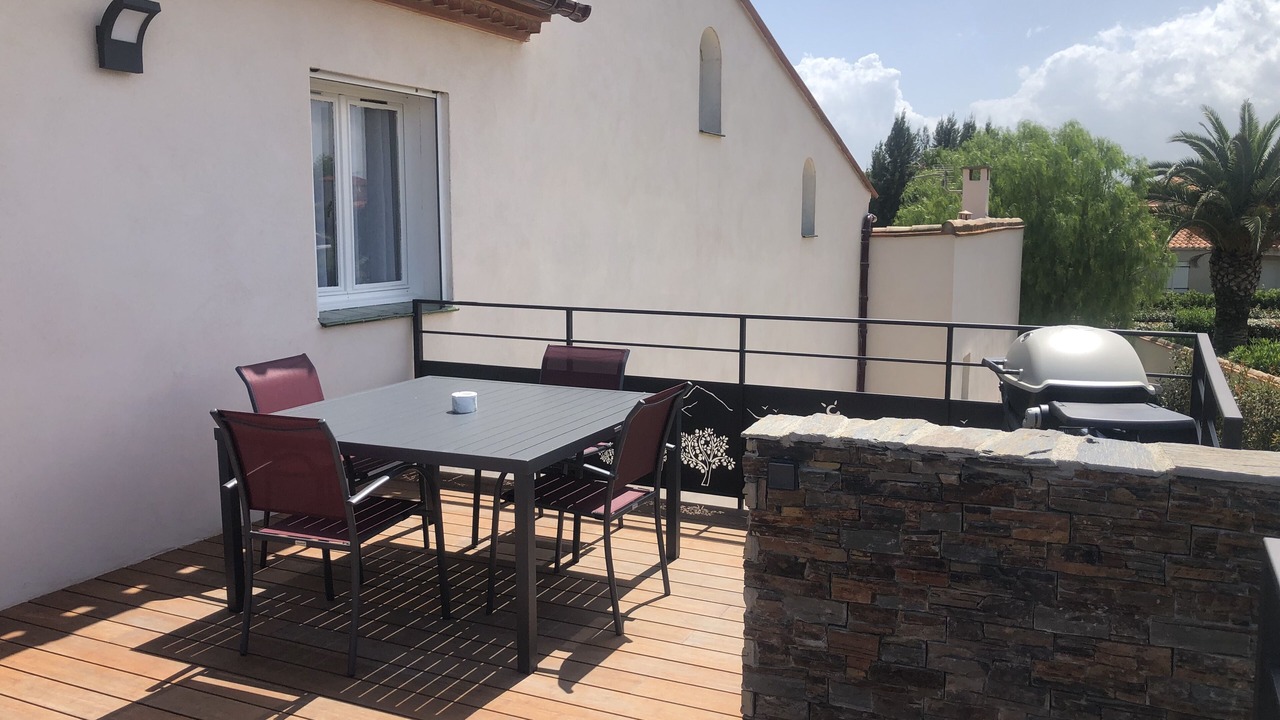Photo of Outdoor in Theza