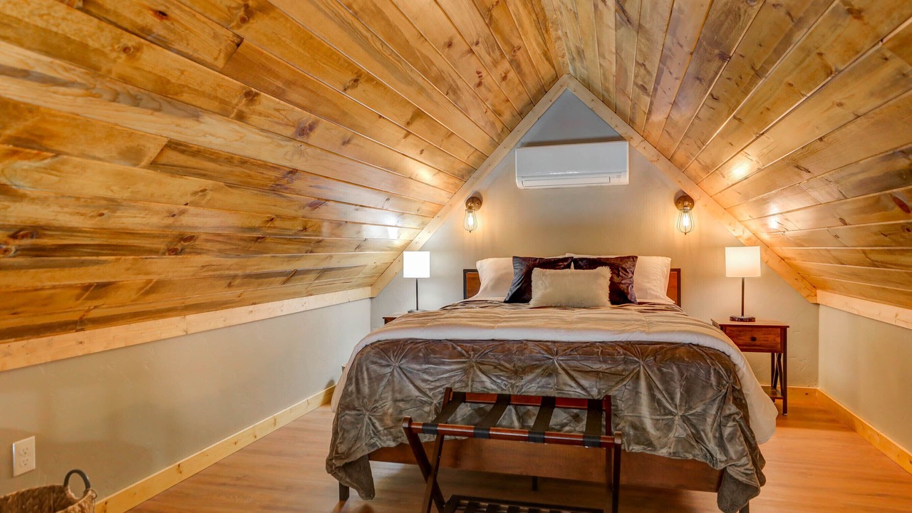 Photo of Bedroom in Riggins