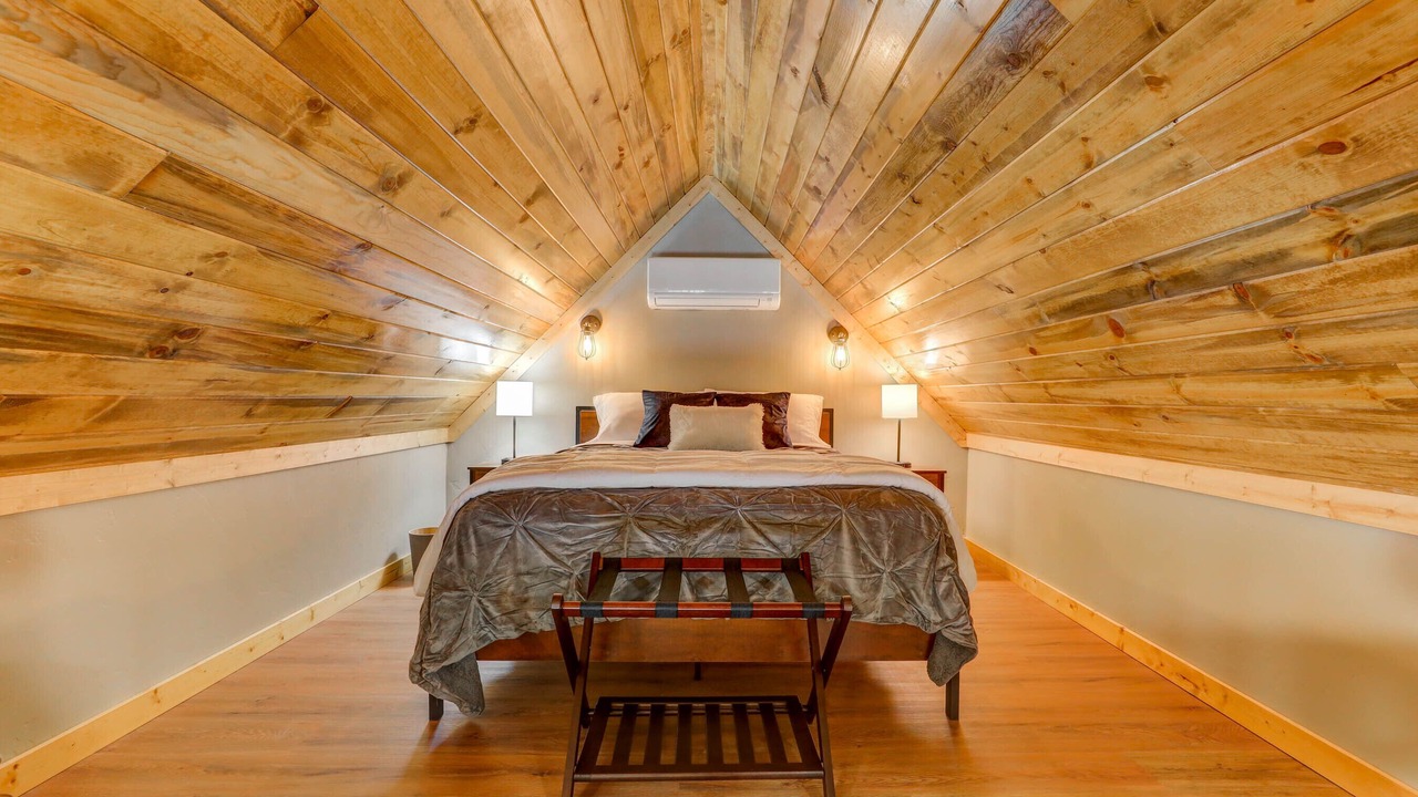 Photo of Bedroom in Riggins