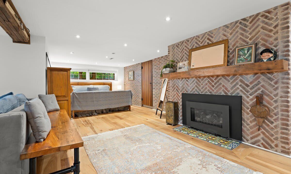 Photo of Livingroom in Burlington