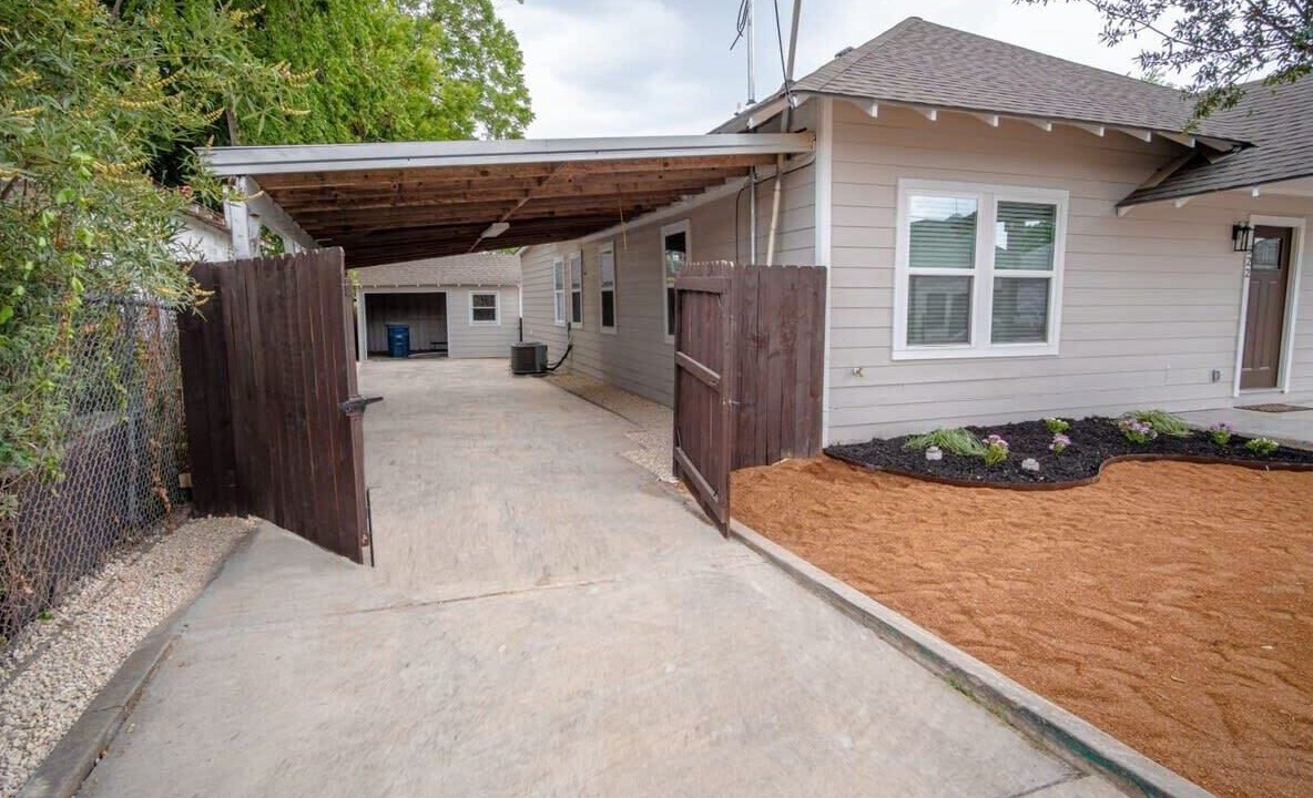 Photo of Outdoor in Near East Side