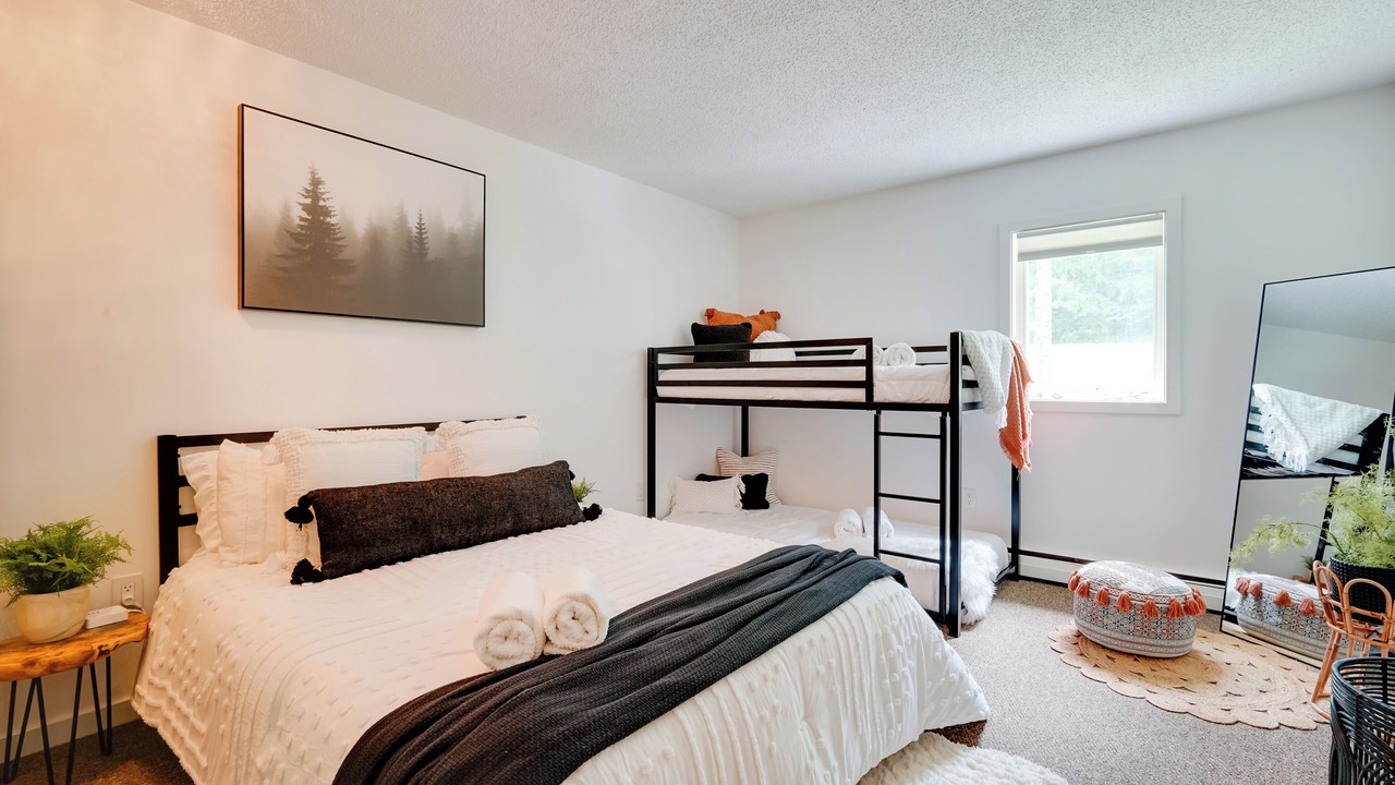 Photo of Others in Londonderry