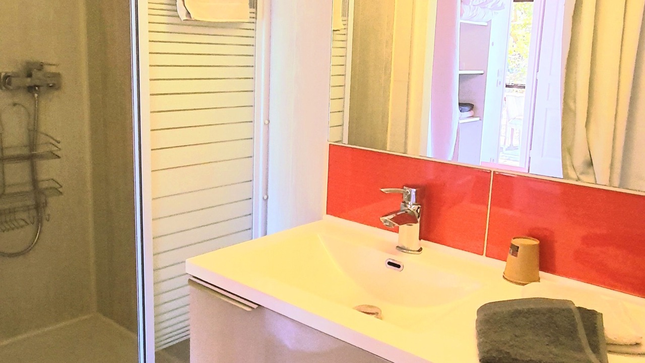 Photo of Bathroom in Lignairolles