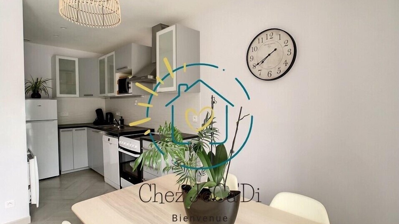 Photo of Kitchen in St-Meme-le-Tenu