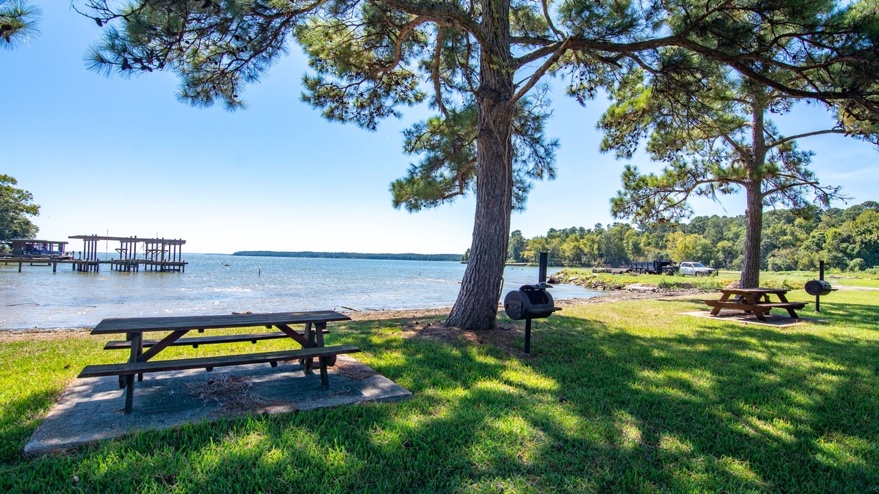 Photo of Outdoor in Pointblank
