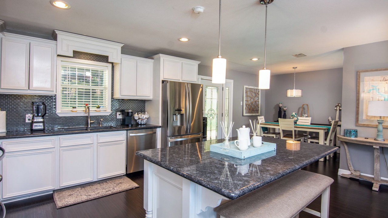 Photo of Kitchen in Pointblank