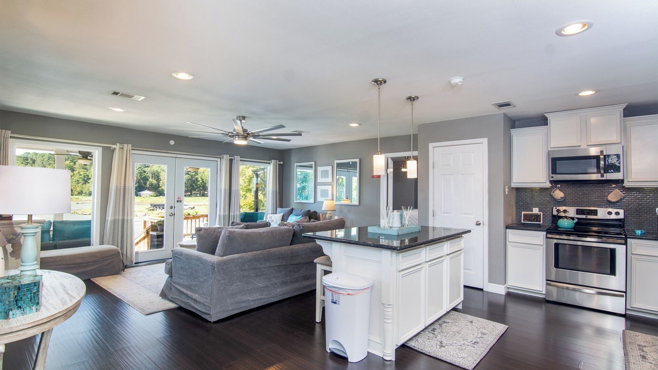 Photo of Kitchen in Pointblank