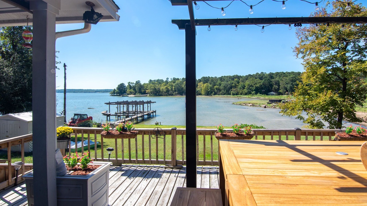 Photo of Outdoor in Pointblank
