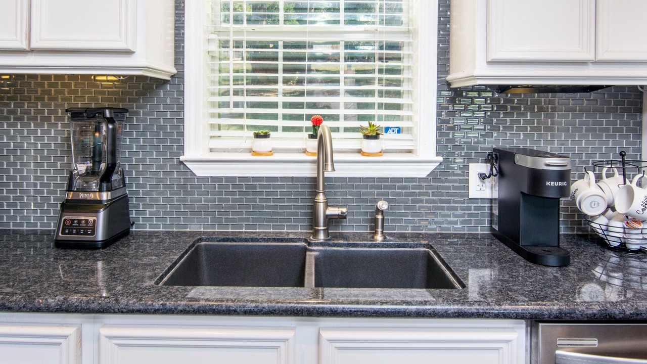 Photo of Kitchen in Pointblank