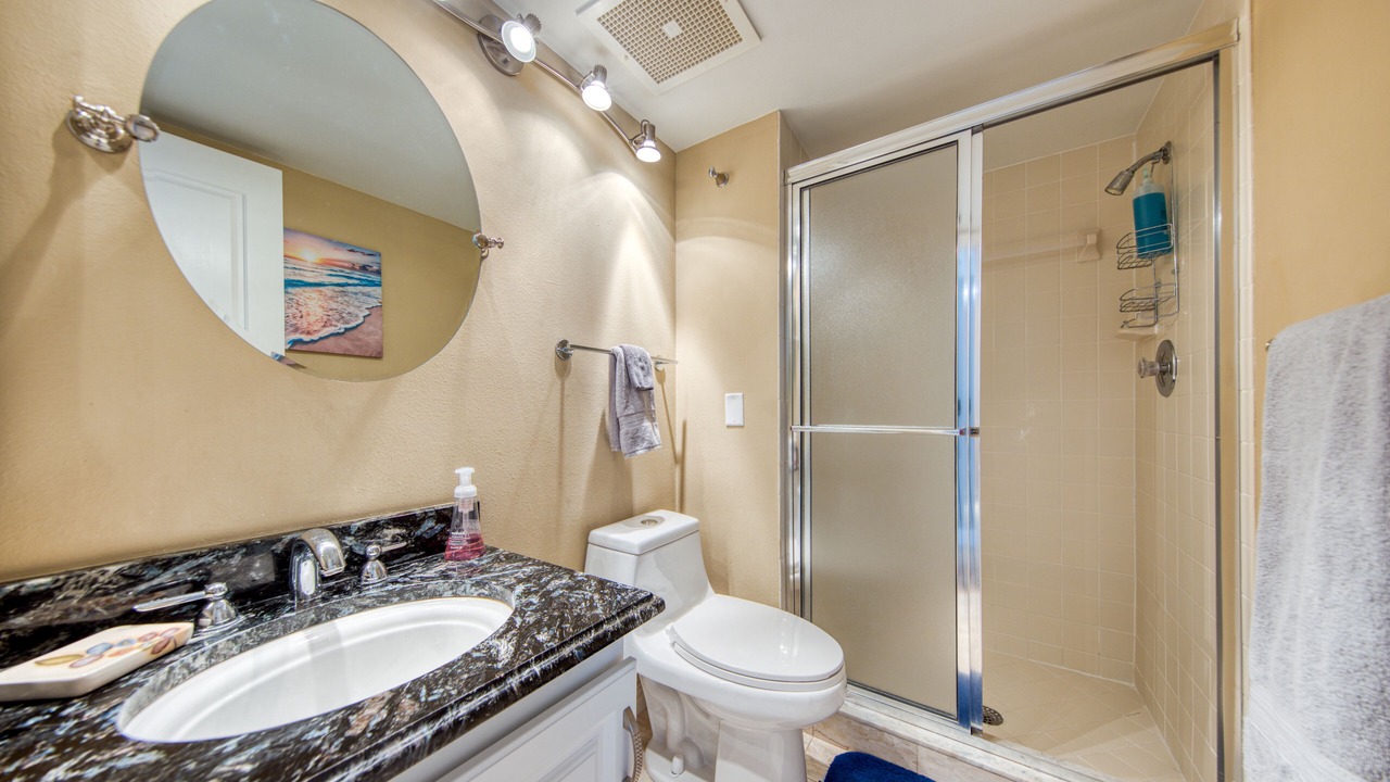 Photo of Bathroom in Bayway Isles