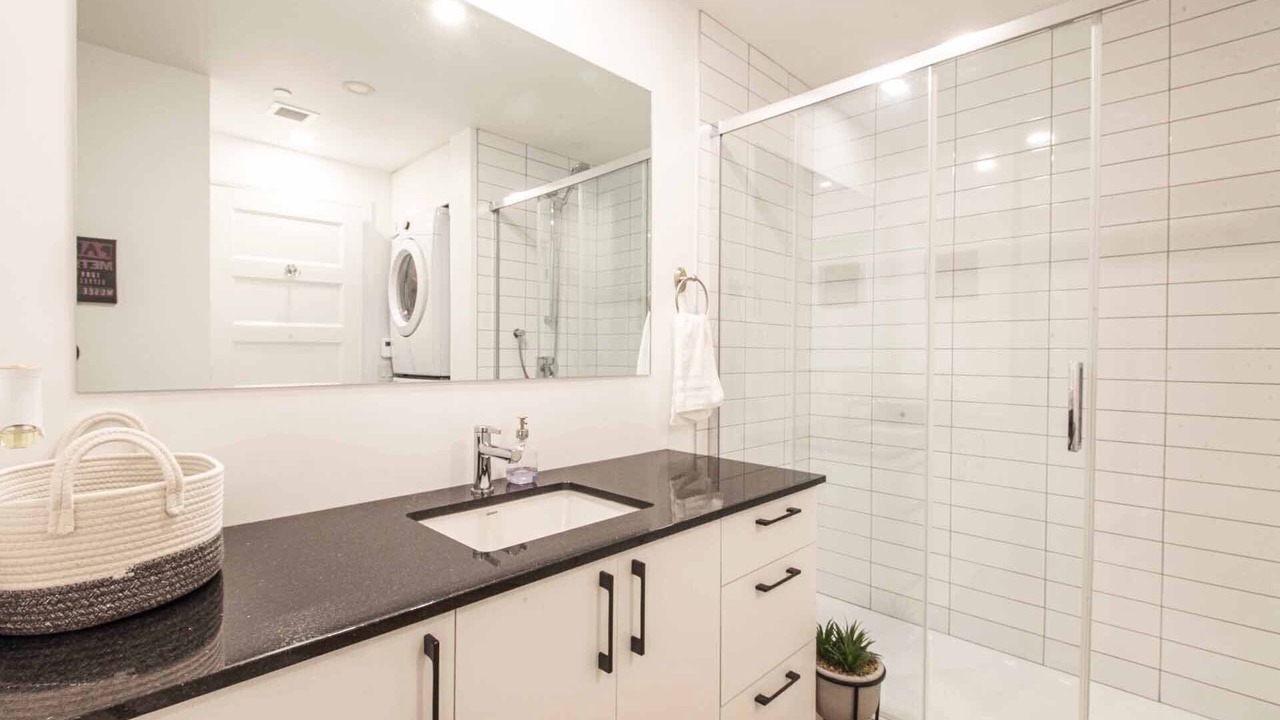 Photo of Bathroom in Saint-Roch