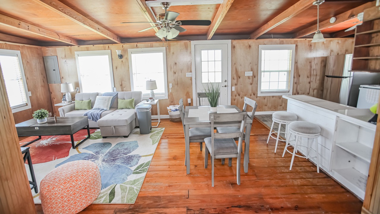 Photo of Livingroom in Surfside Beach