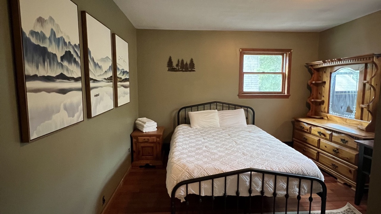 Photo of Bedroom in Town of Webb
