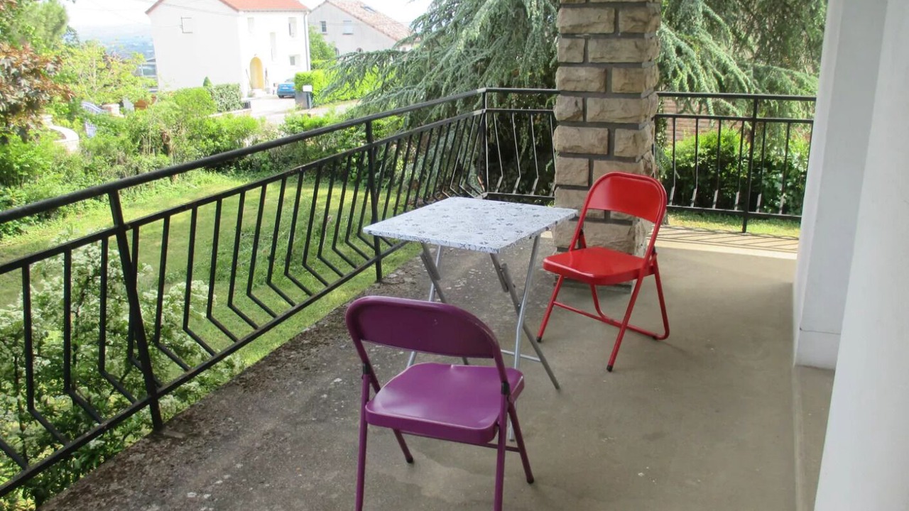 Photo of Patio Balcony in Charnay-les-Macon