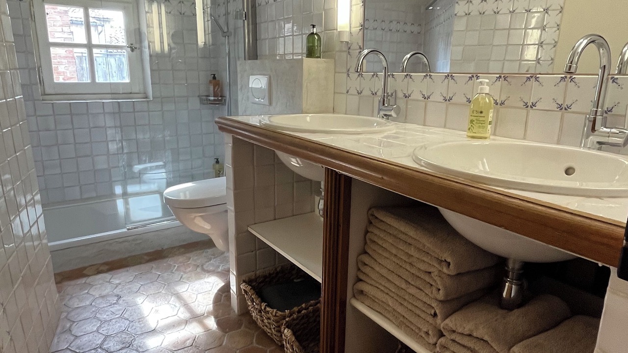 Photo of Bathroom in Uzes