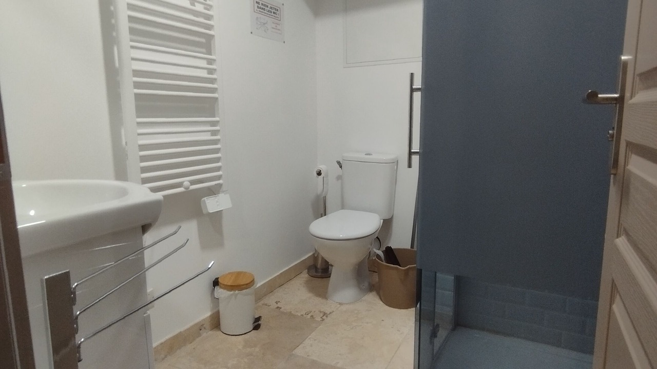 Photo of Bathroom in Laurac-en-Vivarais