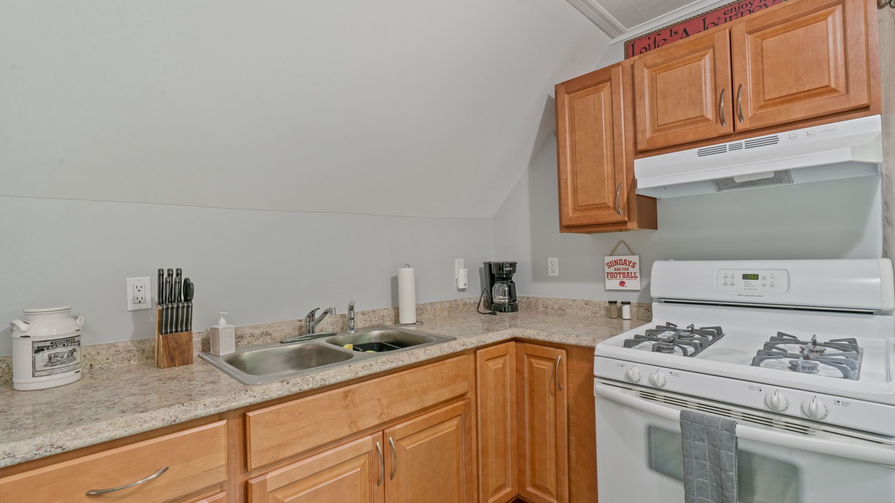 Photo of Kitchen in North Tonawanda