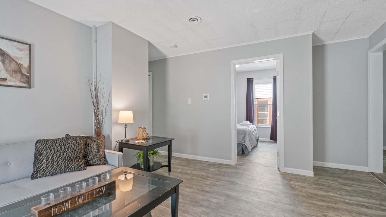 Photo of Livingroom in North Tonawanda