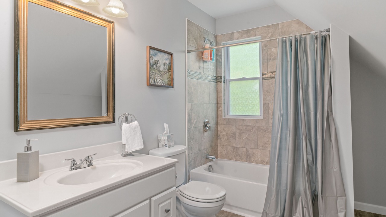 Photo of Bathroom in North Tonawanda