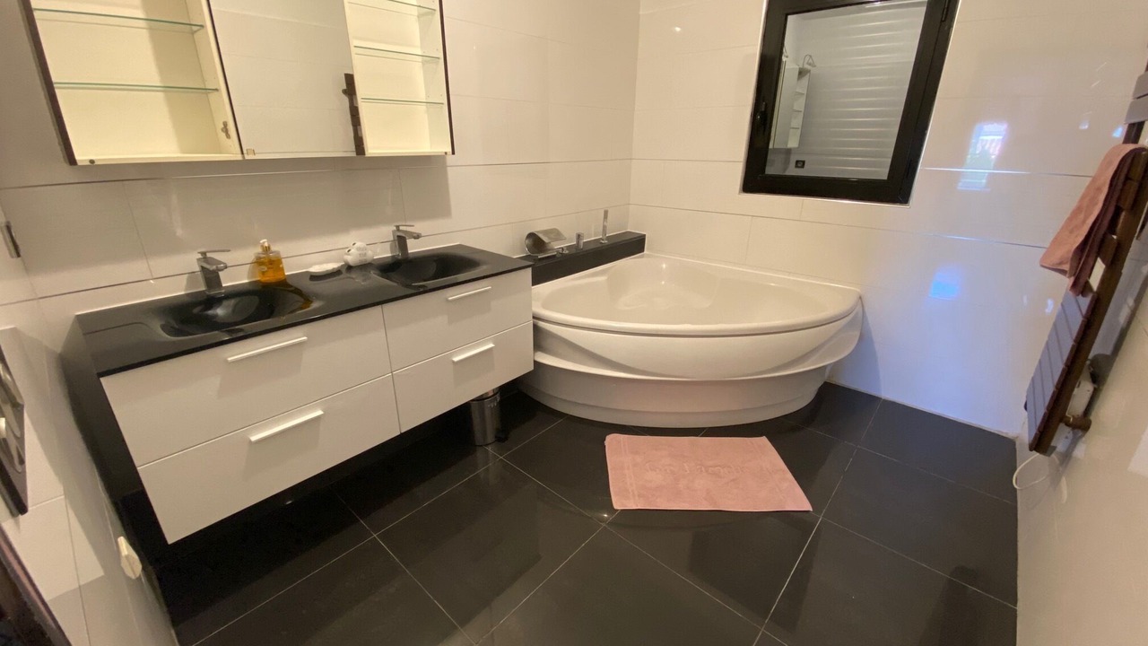Photo of Bathroom in Frontignan