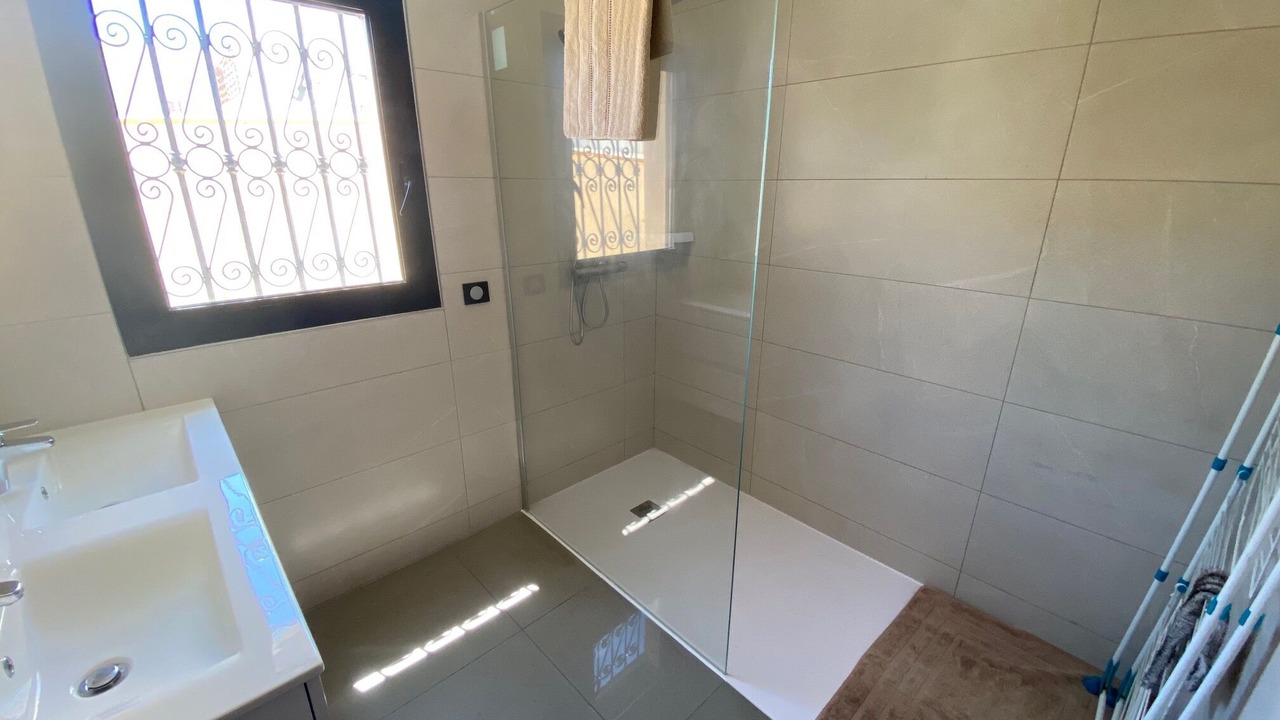 Photo of Bathroom in Frontignan