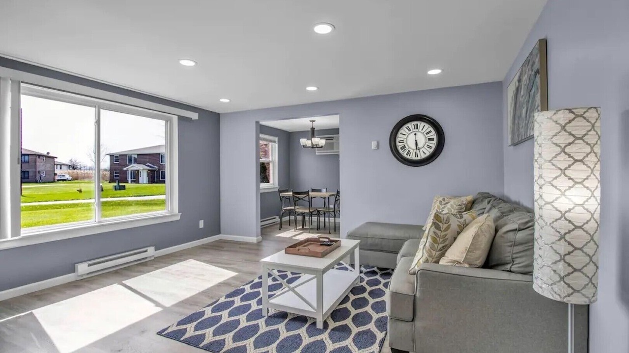 Photo of Livingroom in North Tonawanda