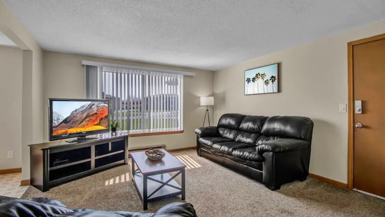 Photo of Livingroom in North Tonawanda