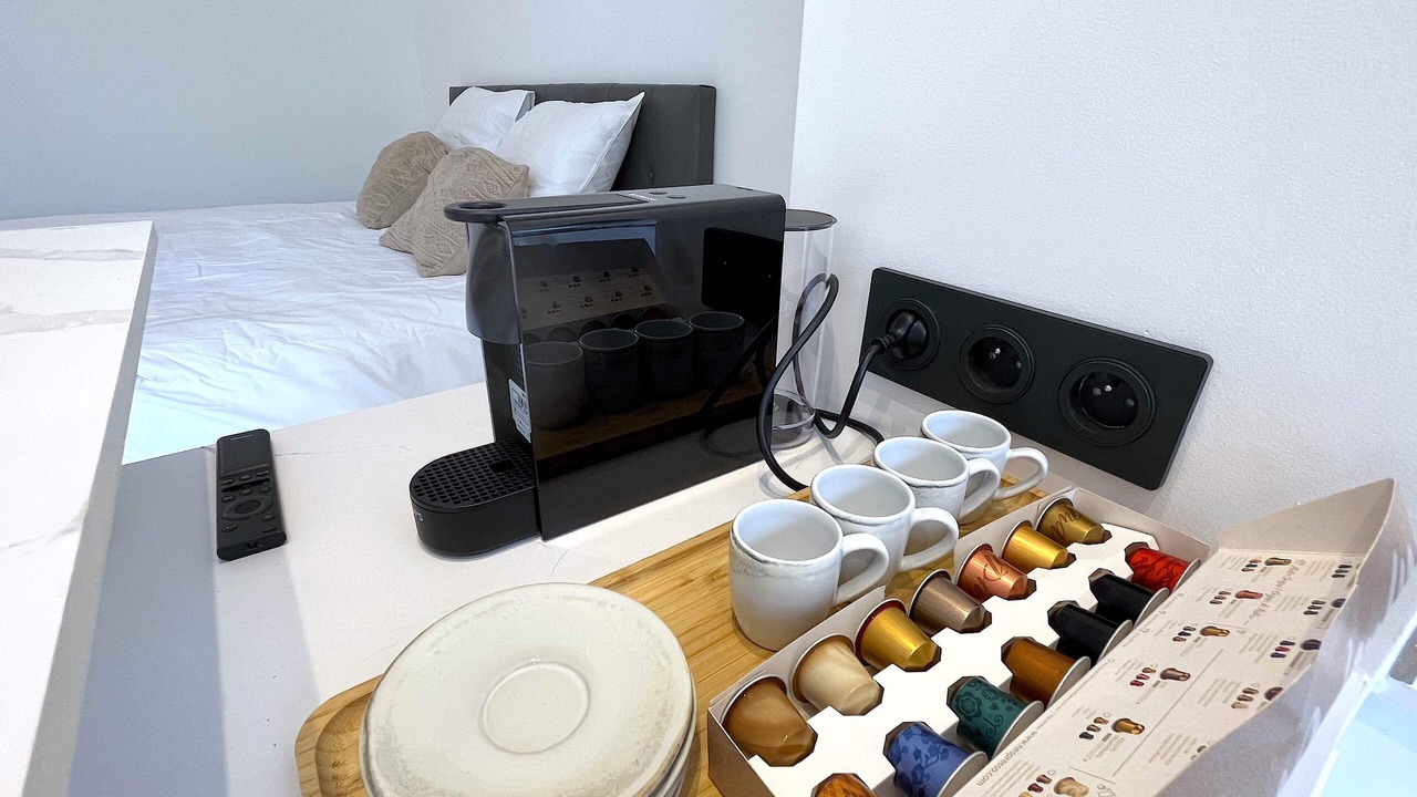 Photo of Bedroom in Republique–Point-du-Jour