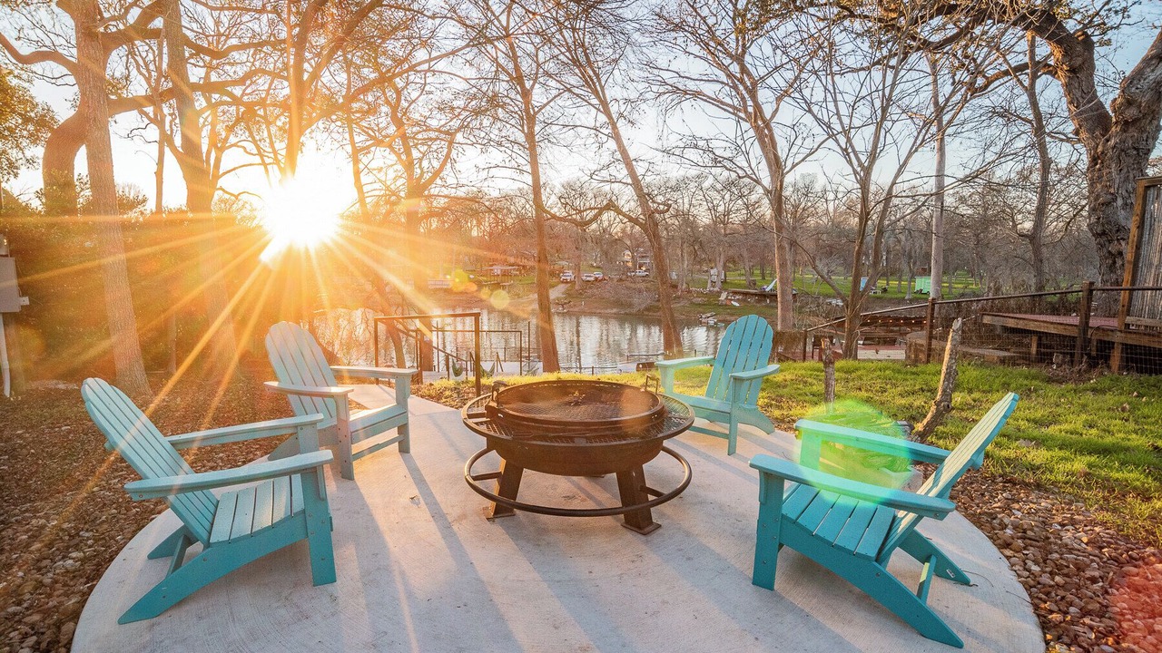 Photo of Others in Seguin