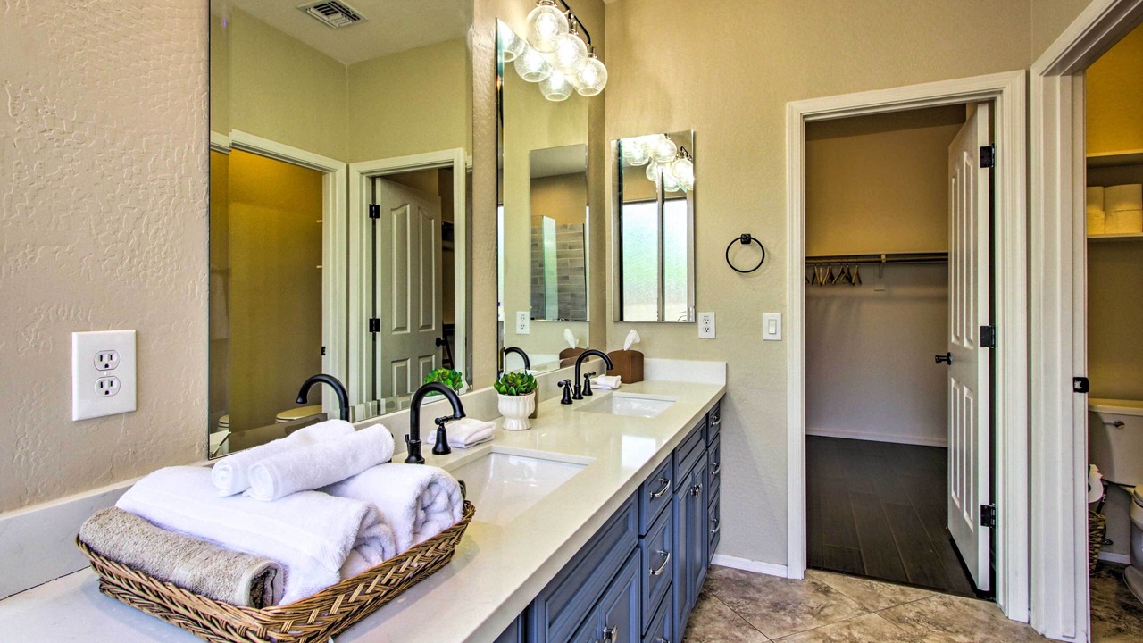 Photo of Bathroom in Canyon Trails