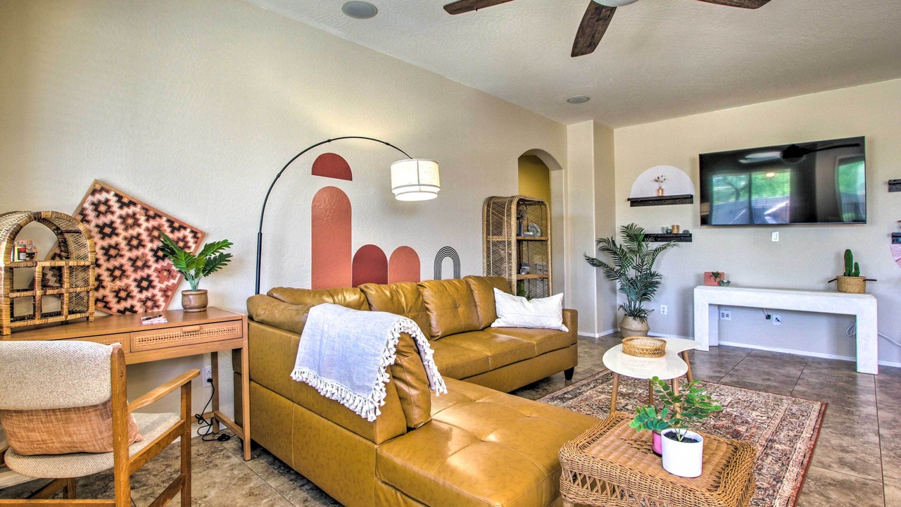 Photo of Livingroom in Canyon Trails