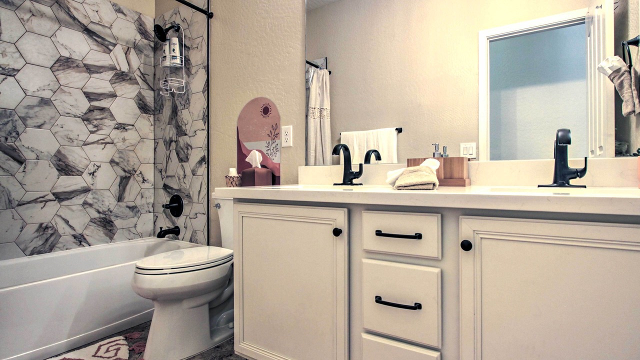 Photo of Bathroom in Canyon Trails