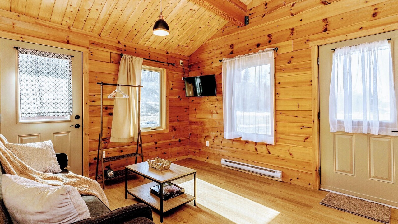 Photo of Livingroom in Smiths Corner